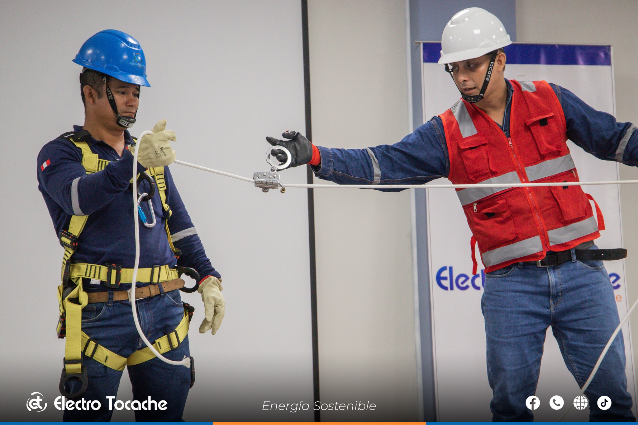#ElectroTocache. Personal técnico de Electro Tocache recibió importante curso de capacitación